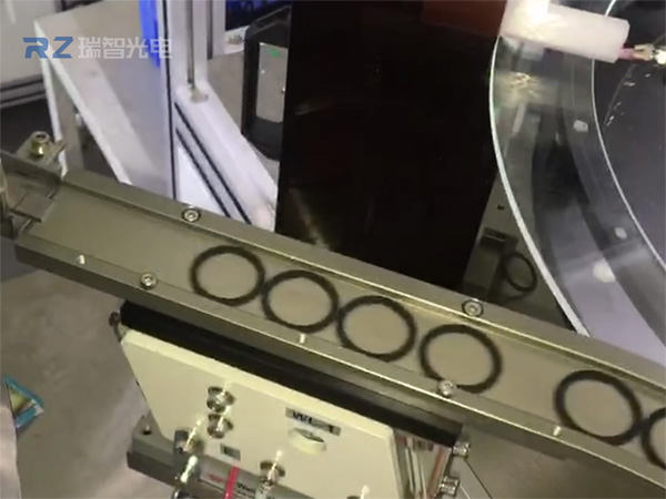 自動(dòng)光學(xué)檢測(cè)設(shè)備廠家：機(jī)器視覺檢測(cè)設(shè)備由哪些部分組成？